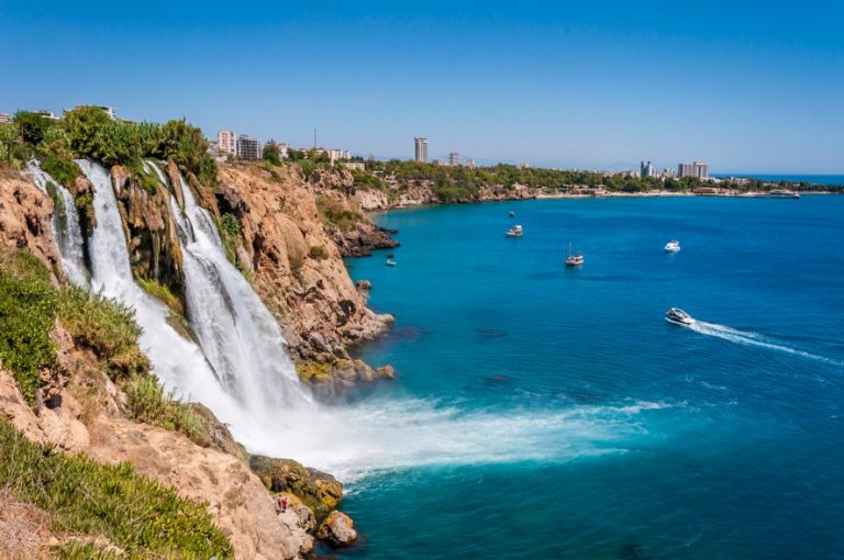 Duden Waterfall in Antalya, Turecko