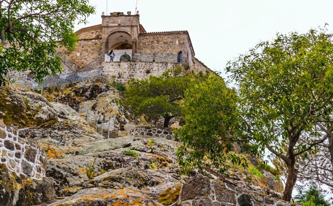 Kostel ve městě Petra, Lesbos